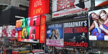what to wear to a Broadway show