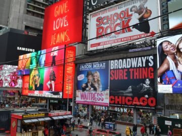 what to wear to a Broadway show