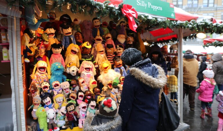 Union Square Holiday Market 2025: Local Guide to Hours, Food & Best Times to Go