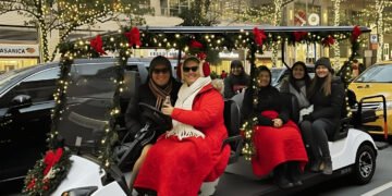 New York Christmas Lights Cozy Cart Tour Giveaway