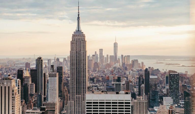 Best Time to Visit Top of the Rock: Avoid Crowds and See the Best Sunset Views