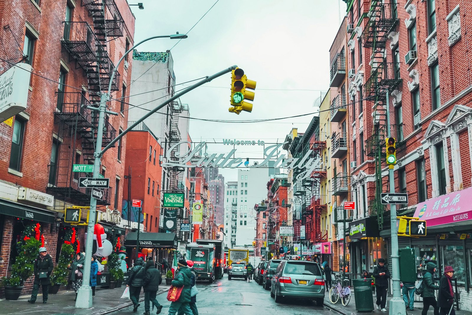 Best Little Italy Food Tour in New York
