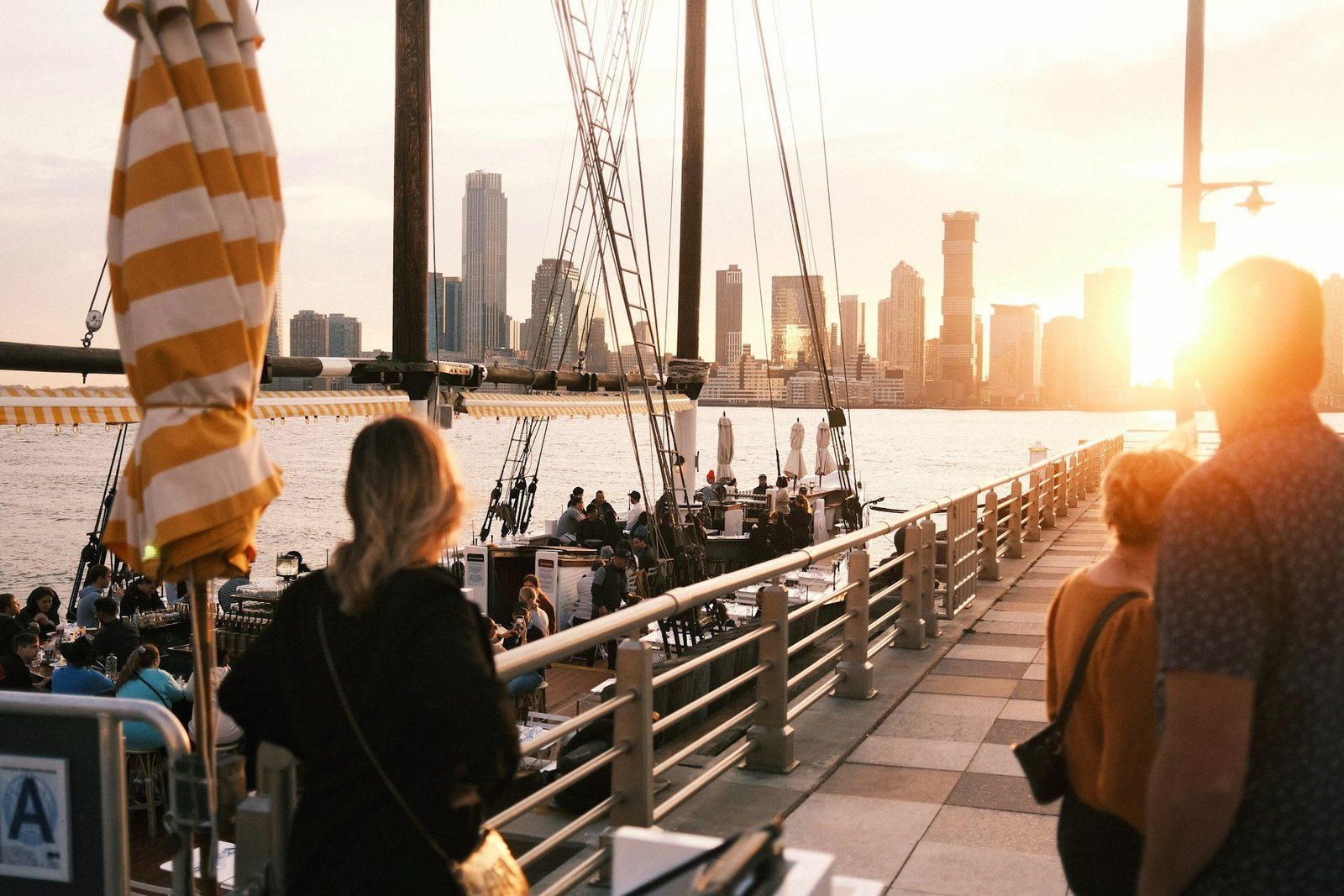 sunset cruise nyc